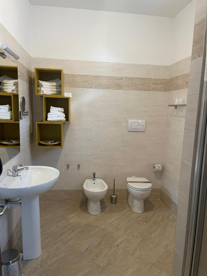 Palazzo Marignano Hotel Melegnano Eksteriør billede