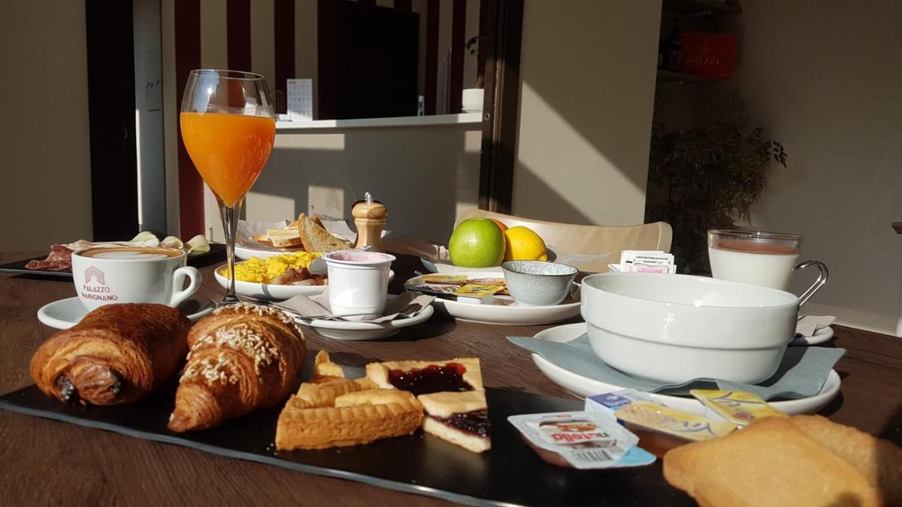 Palazzo Marignano Hotel Melegnano Eksteriør billede