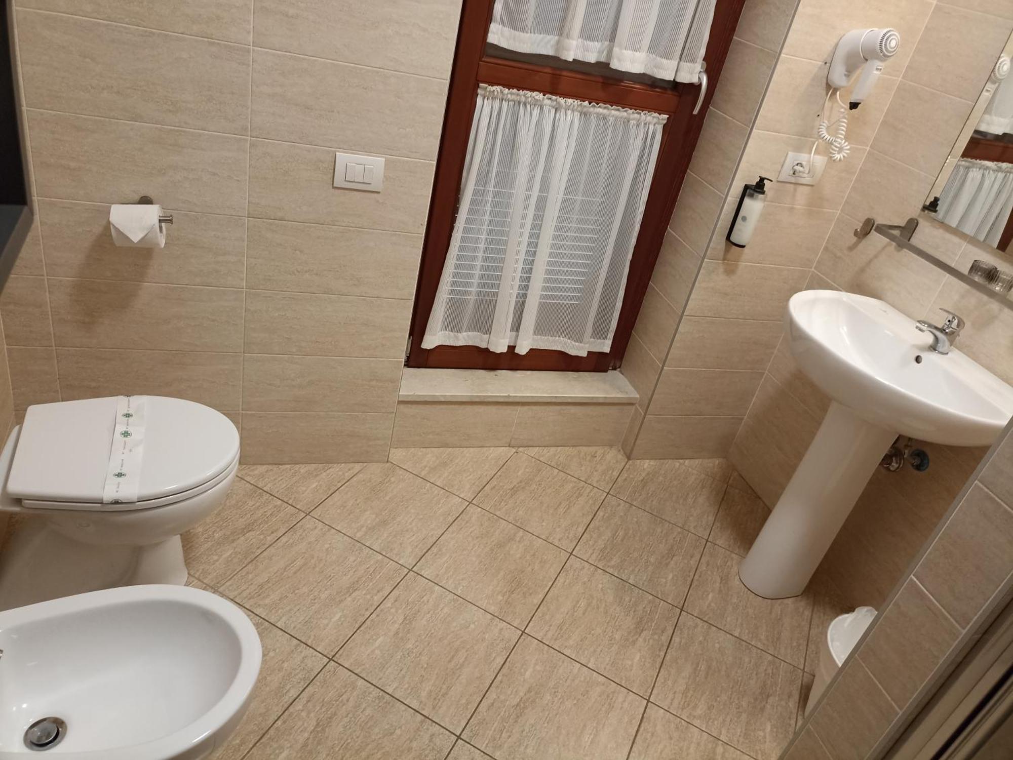 Palazzo Marignano Hotel Melegnano Eksteriør billede
