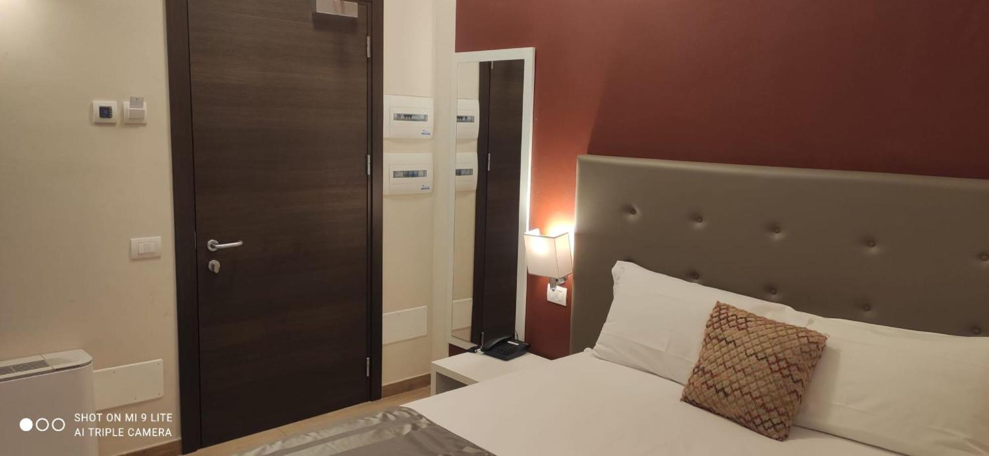 Palazzo Marignano Hotel Melegnano Eksteriør billede