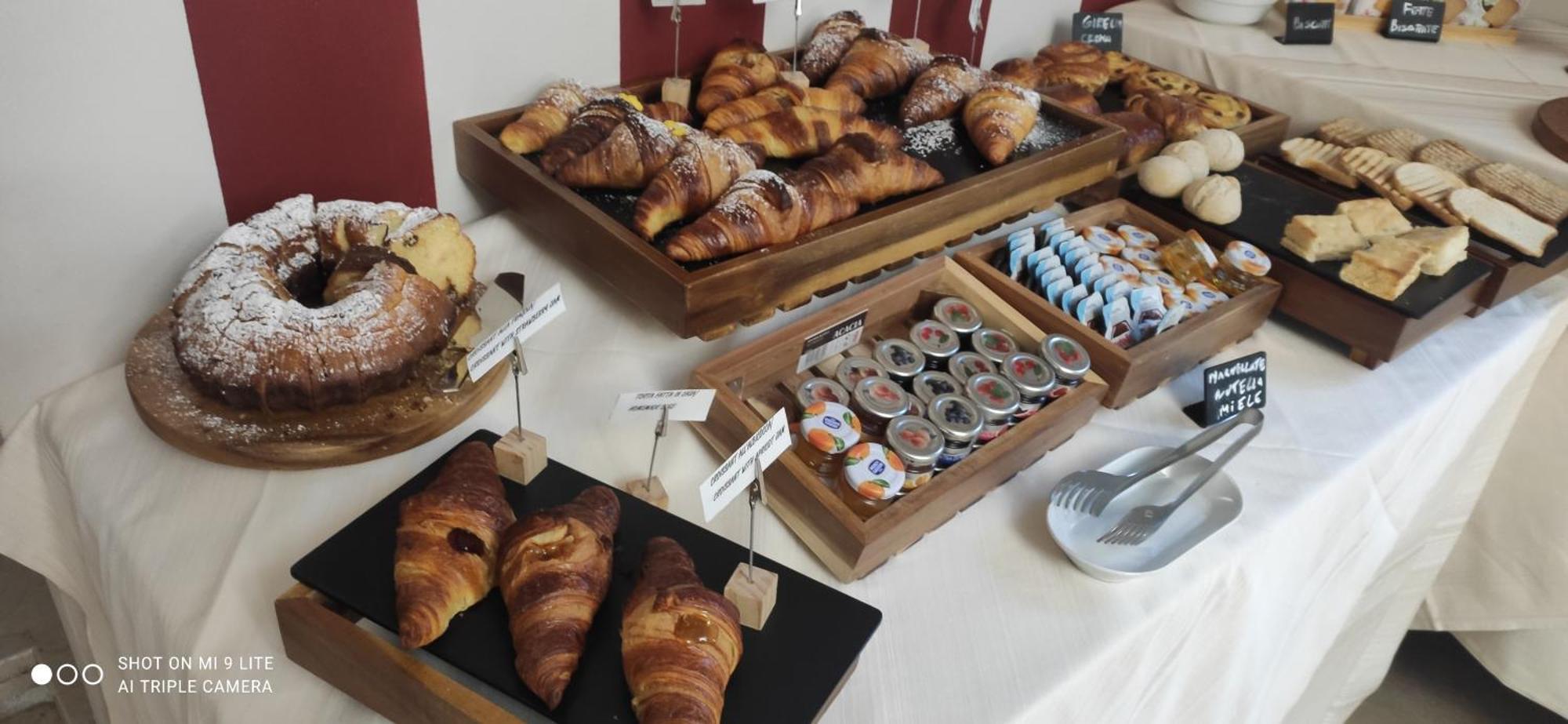 Palazzo Marignano Hotel Melegnano Eksteriør billede