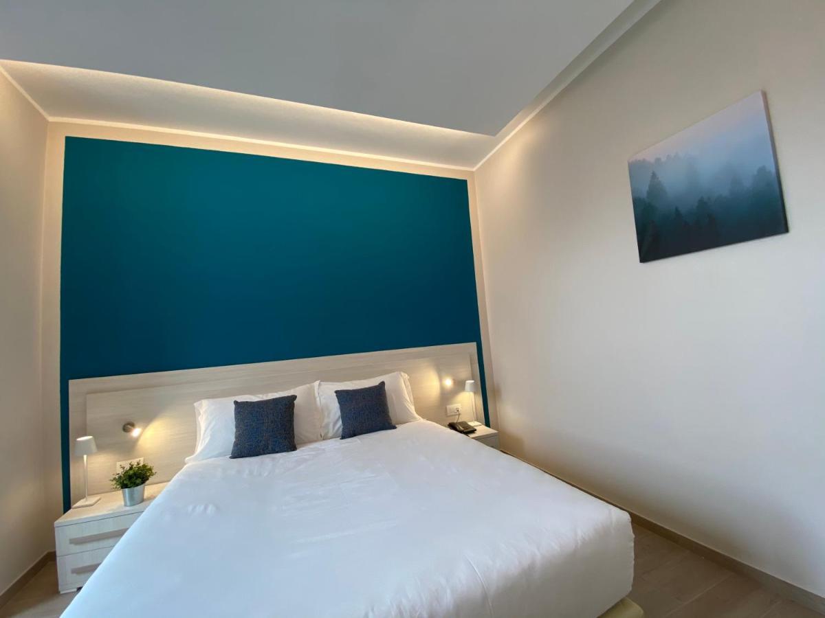 Palazzo Marignano Hotel Melegnano Eksteriør billede